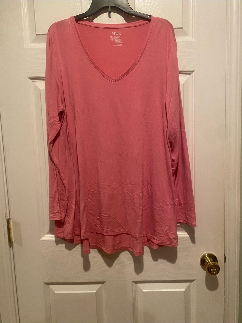 HUE Rose Pink V-Neck Long Sleeve Tee